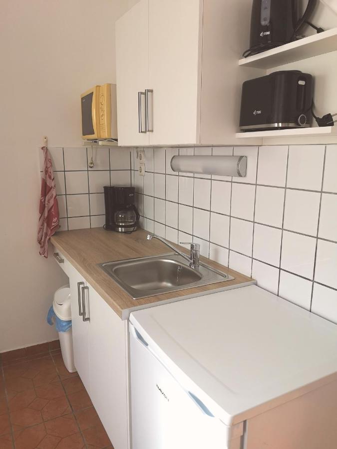 Apartman Kaszas Garden Mosonmagyarovar Exterior photo