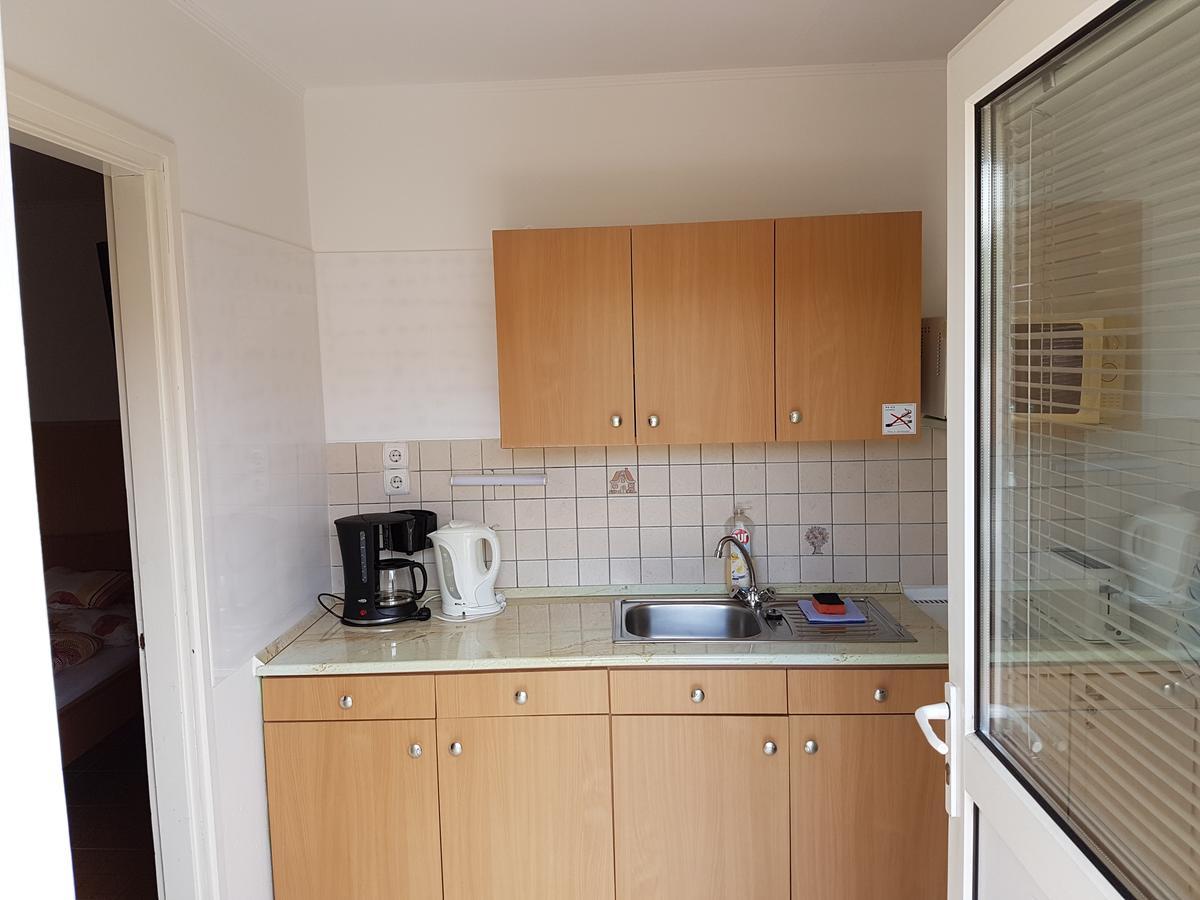 Apartman Kaszas Garden Mosonmagyarovar Exterior photo